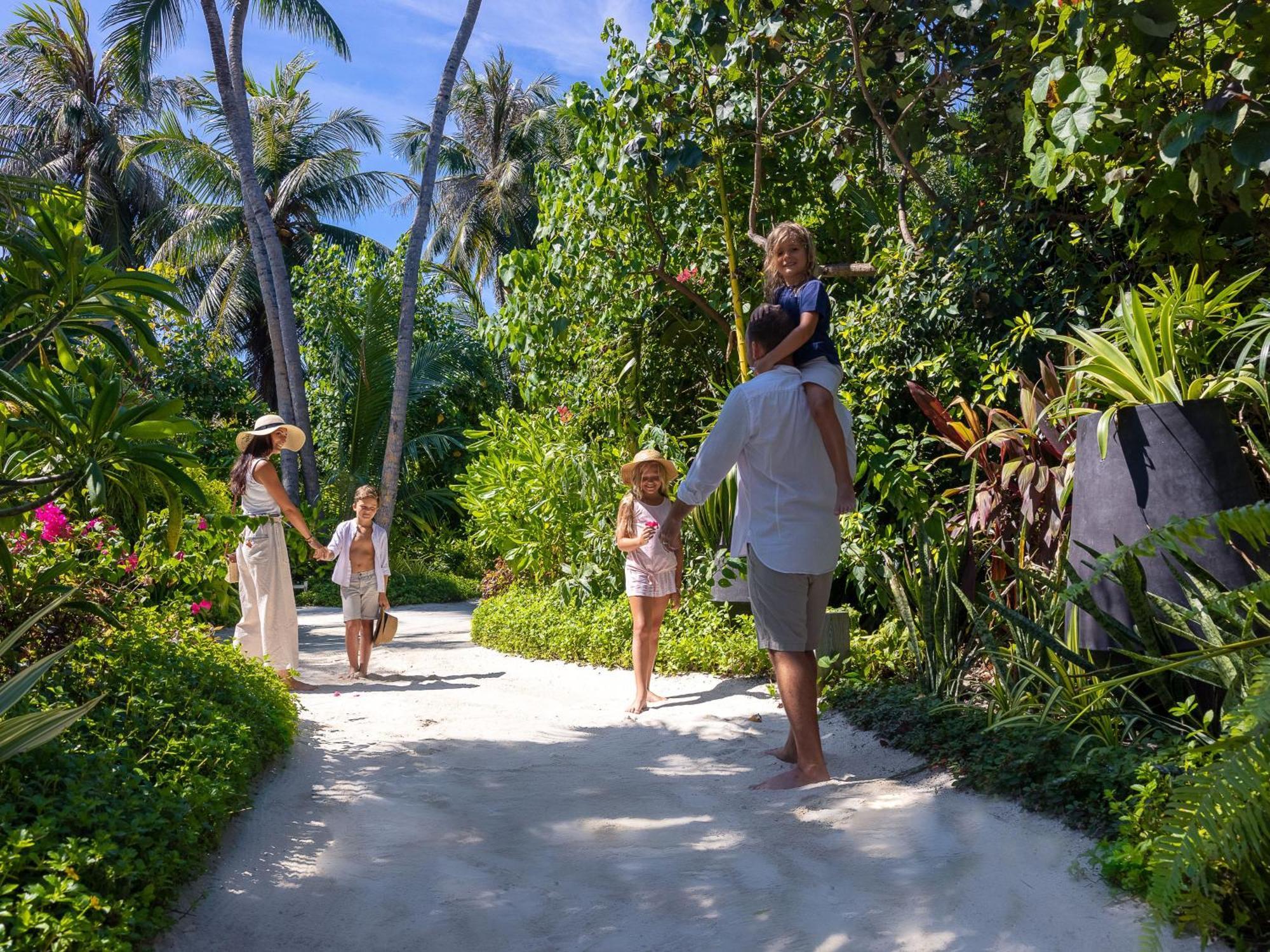 The Nautilus Maldives Kamadhoo Exterior foto